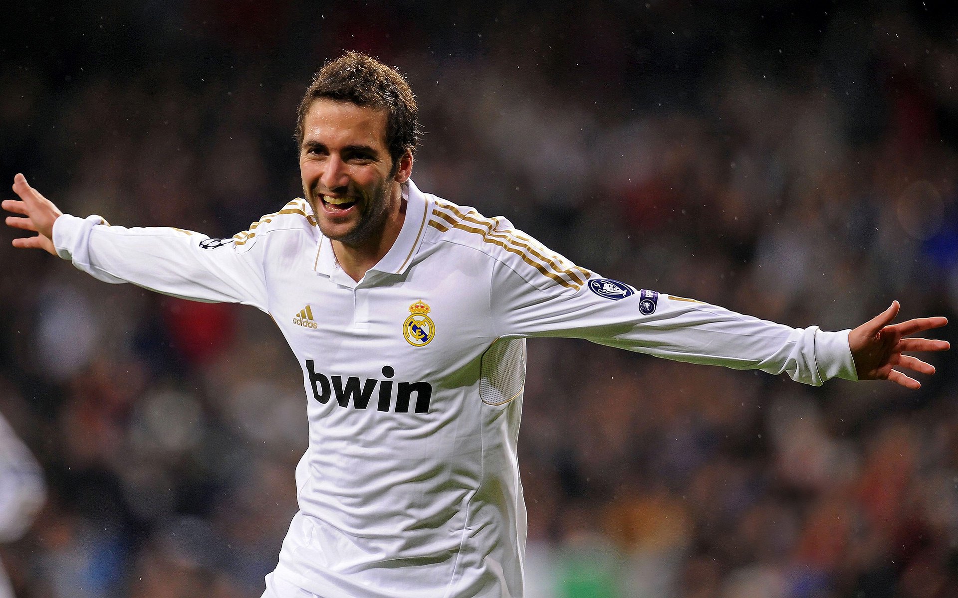 霍勒迪利刃出鞘，开拓者血战广东撕开的不只是防线