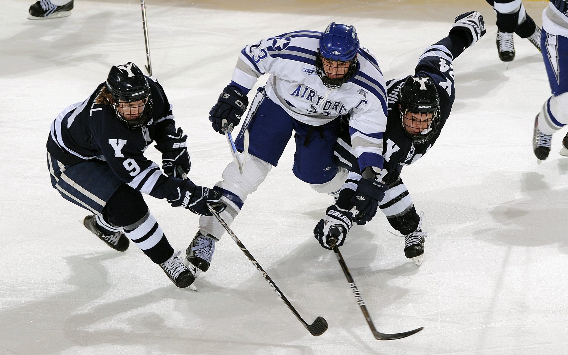 火箭淘汰马刺,乔治在意甲焦点战接管比赛,竞技体育的永恒魅力与人生启示