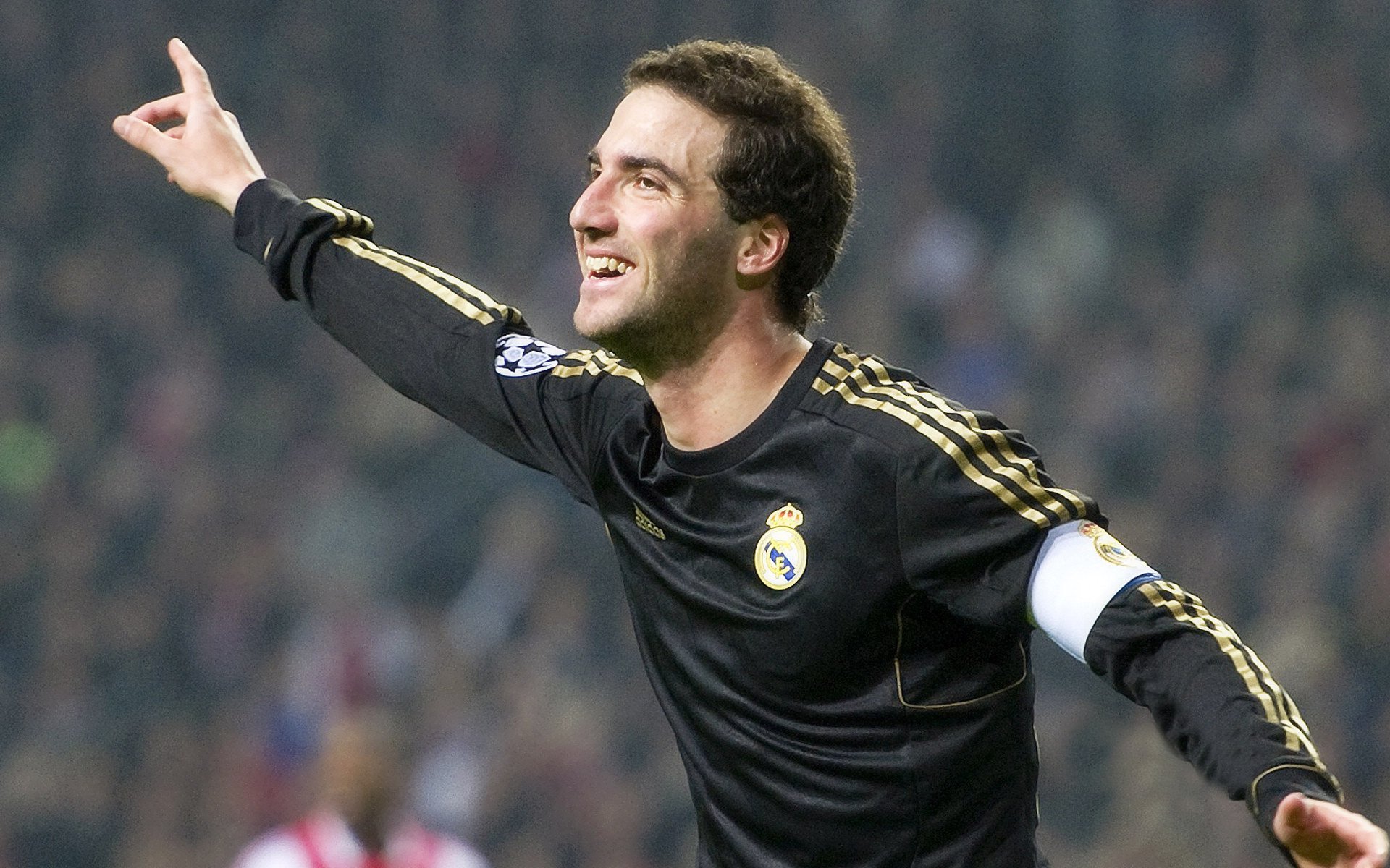 高卢雄鸡势不可挡，法国横扫日本，库尔图瓦化身叹息之墙